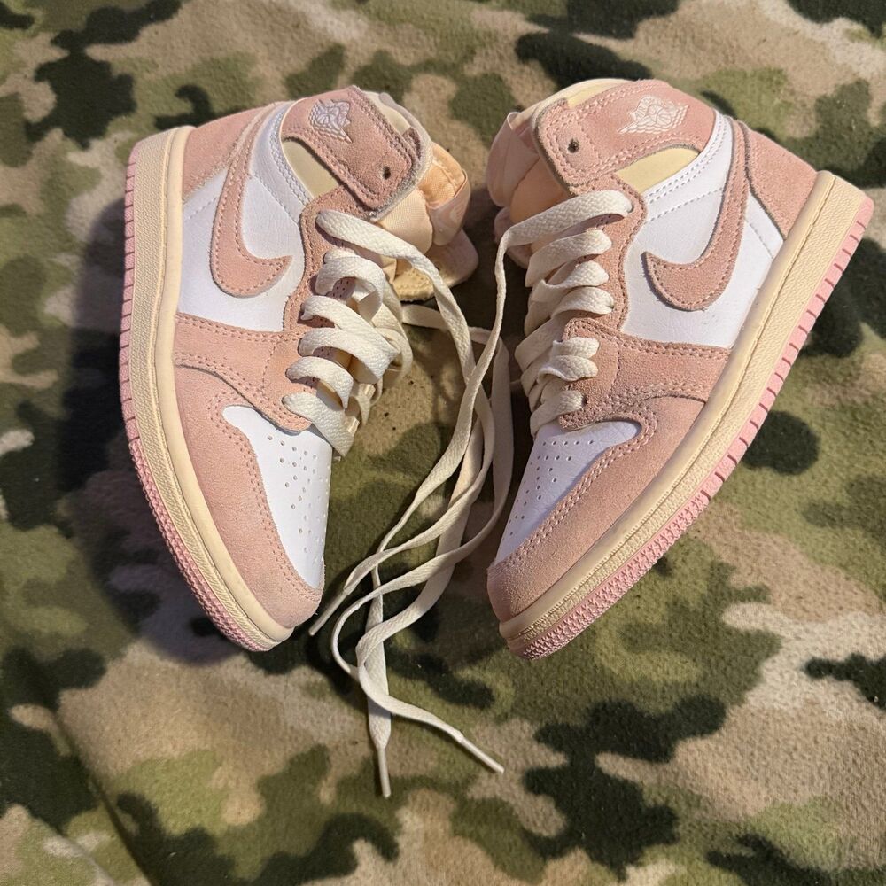 Jordan 1 Muslin Pink preschool shoes size 12c